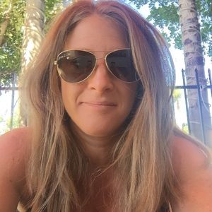 Meet your Posher, Jen